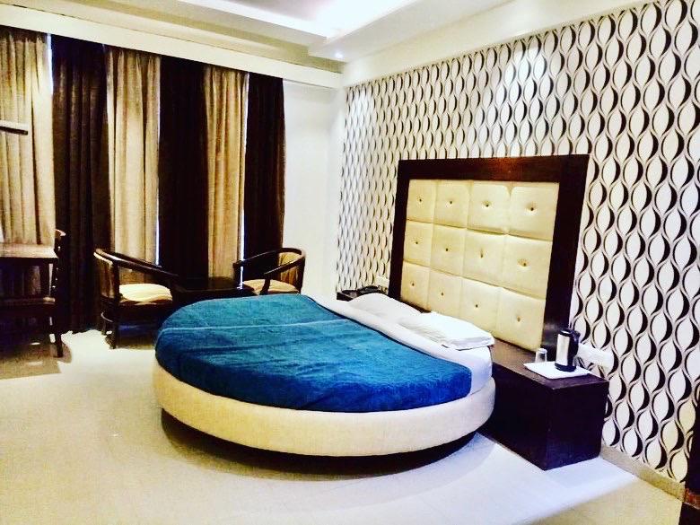 Silky Resort, Zirakpur 4