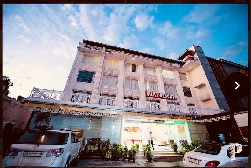 Silky Resort, Zirakpur 5