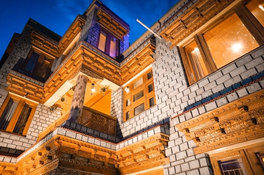 Nezer view home stay, Leh 4
