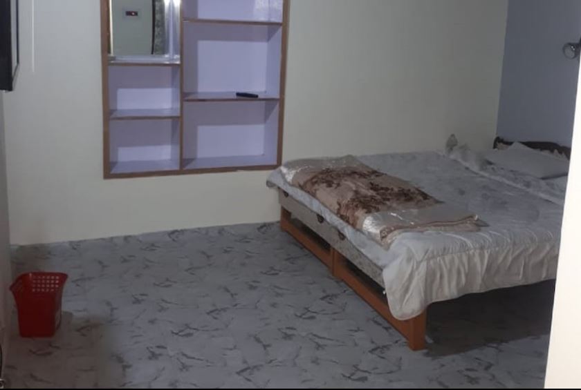 Lharchang Guest house, Leh 4