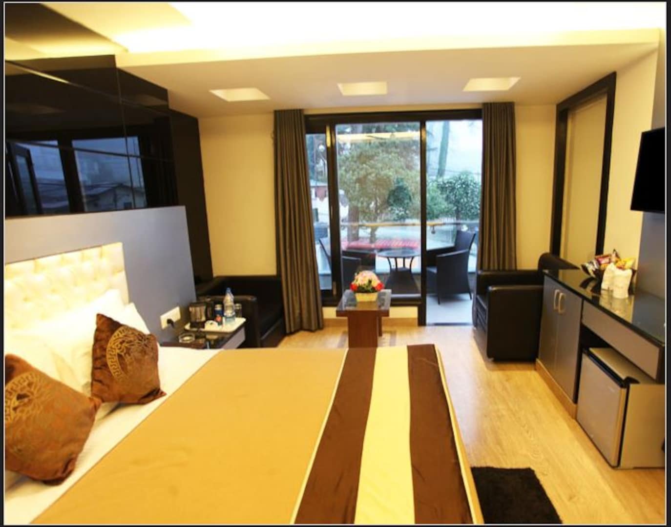 Red Leaf Boutique Hotel, Mussoorie 2