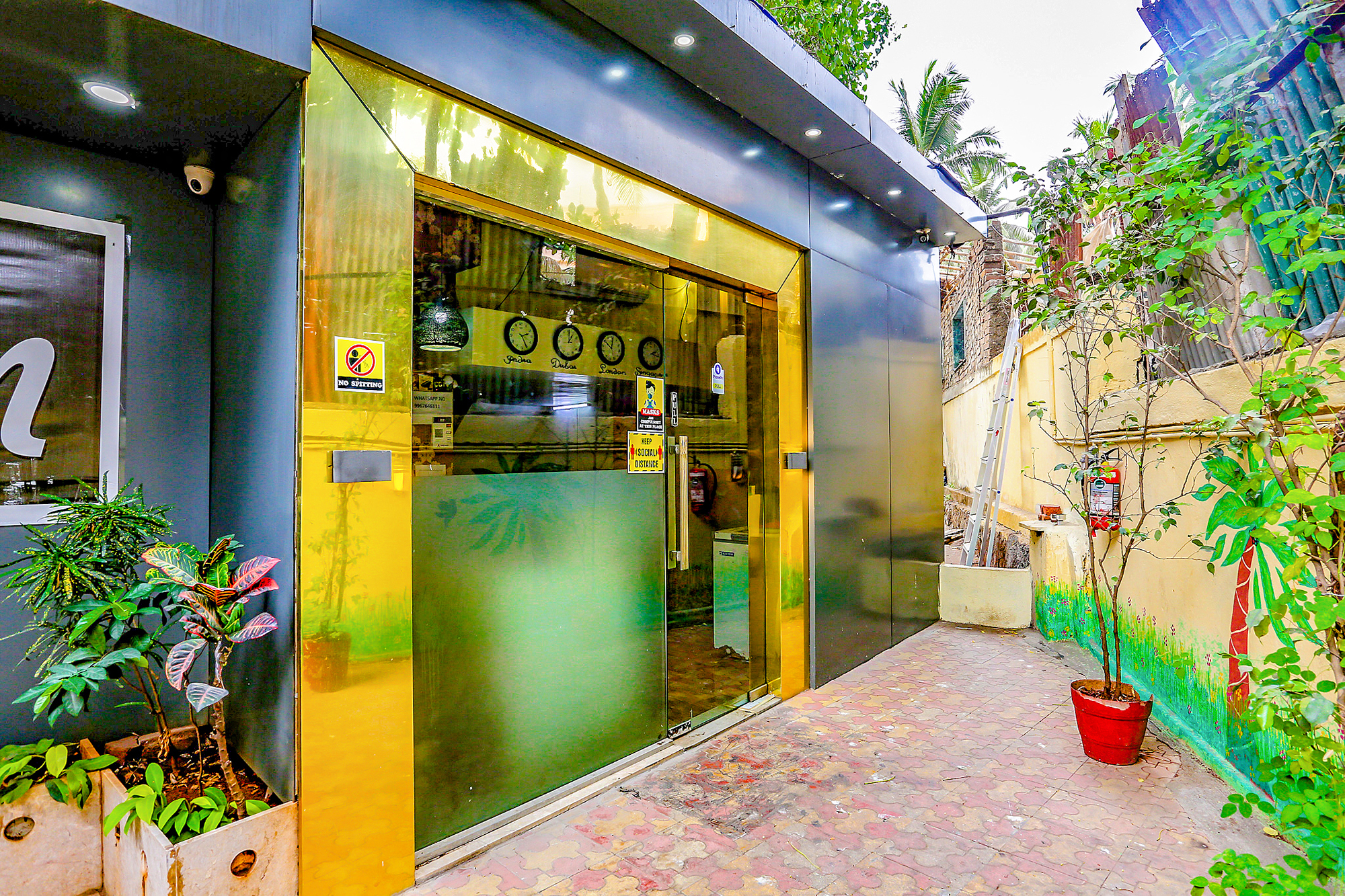 FabExpress Dream Inn, Mumbai 1