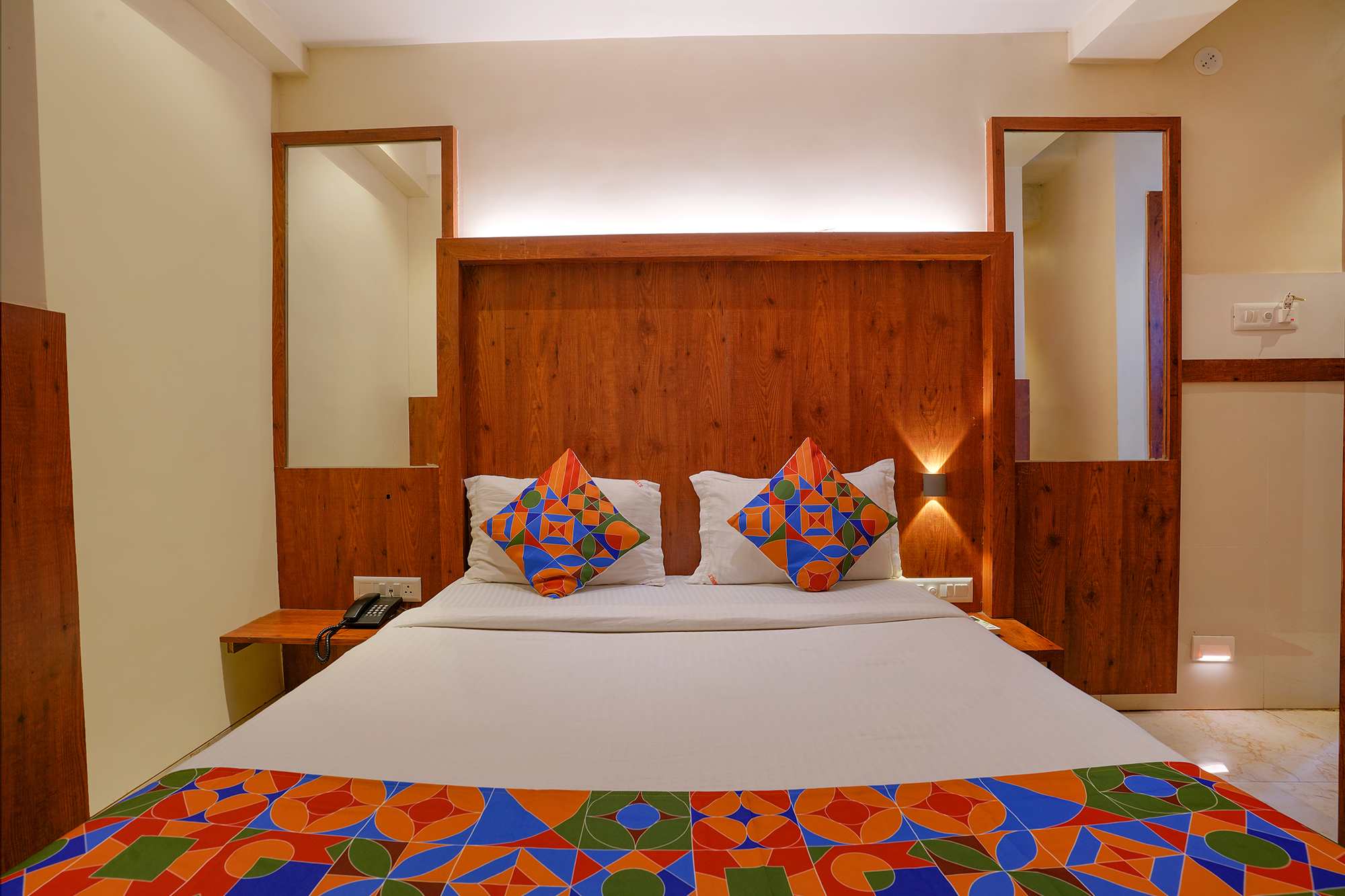 FabExpress Super 7 Inn, Mumbai 4