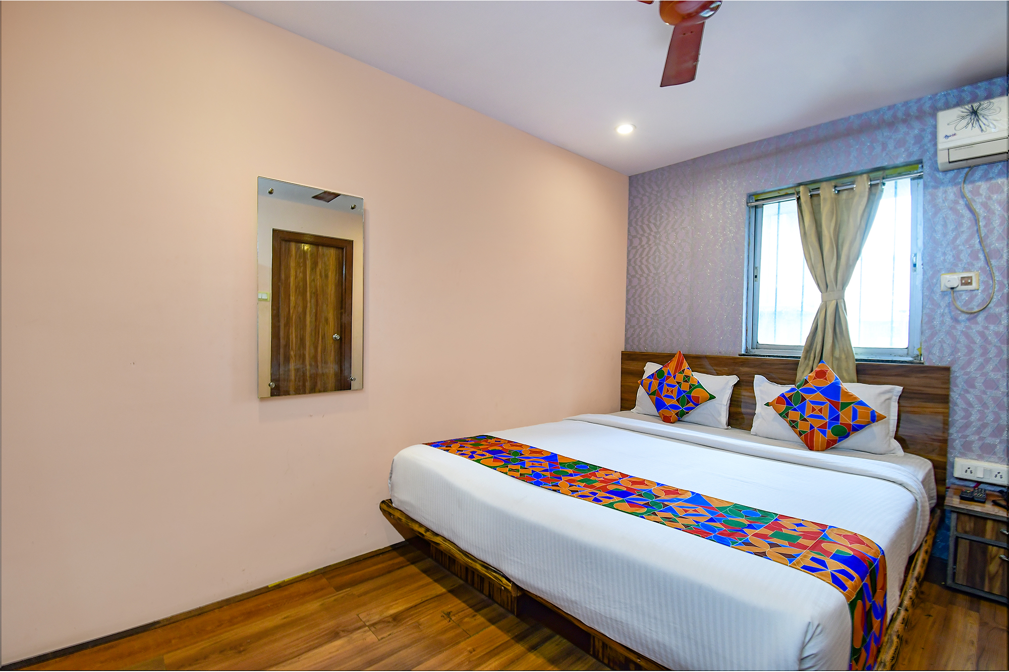 FabHotel Rockstar