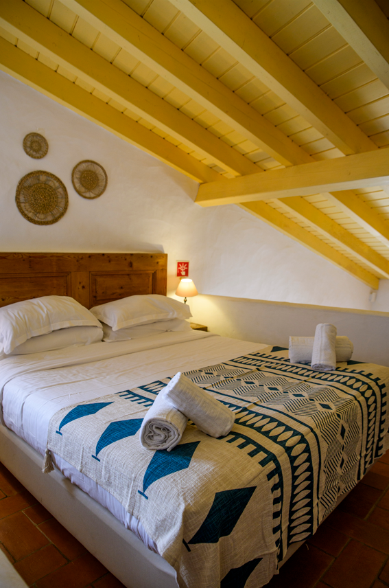 One-Bedroom Country House with Patio