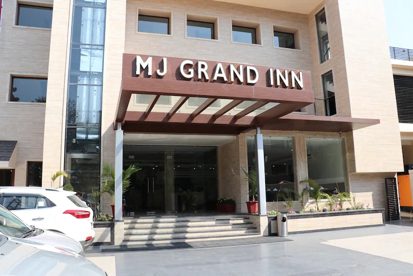 Hotel MJ Grand Inn