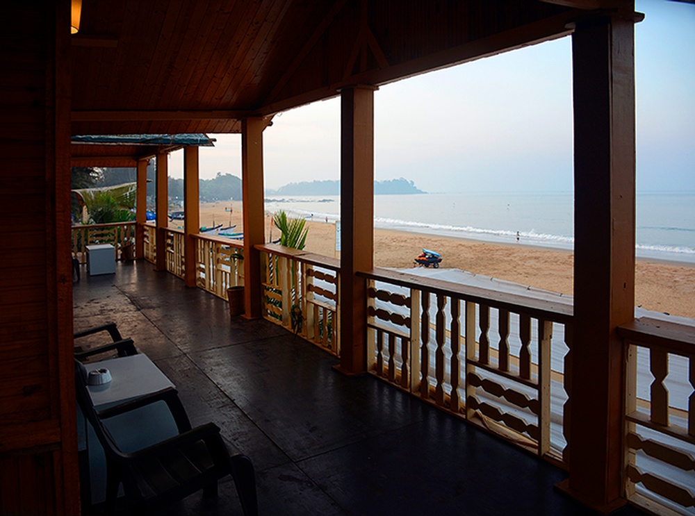 Deluxe AC Sea Facing Beach Hut