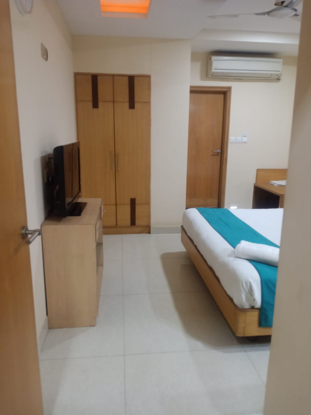 Anroute Stays119- MLBM Padav