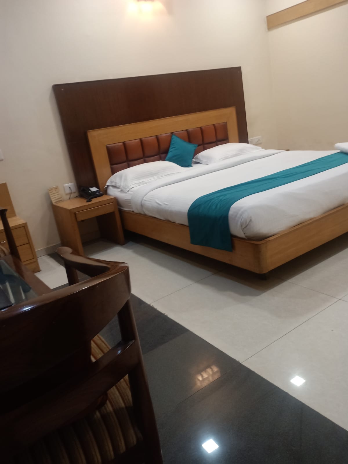 Anroute Stays119- MLBM Padav