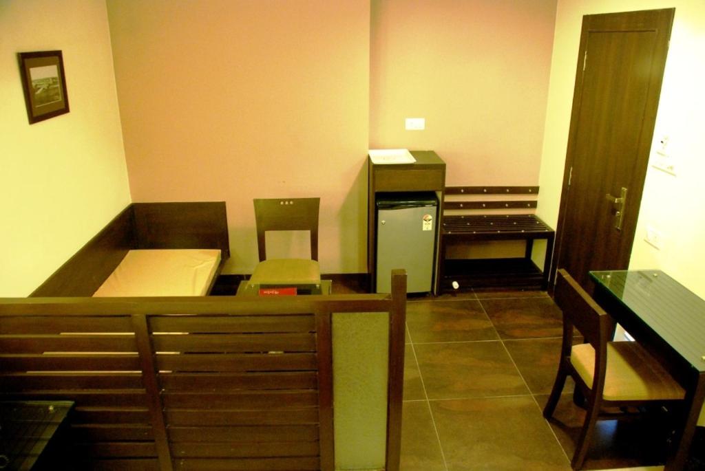 Anroute Stays121- ISBT Campus