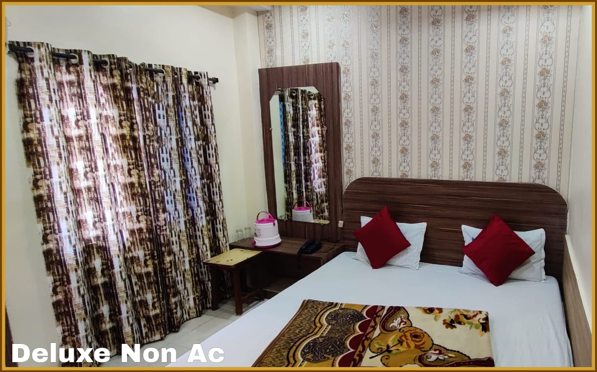 Anroute Stays125- Gandhi chowk, Pachmarhi 5