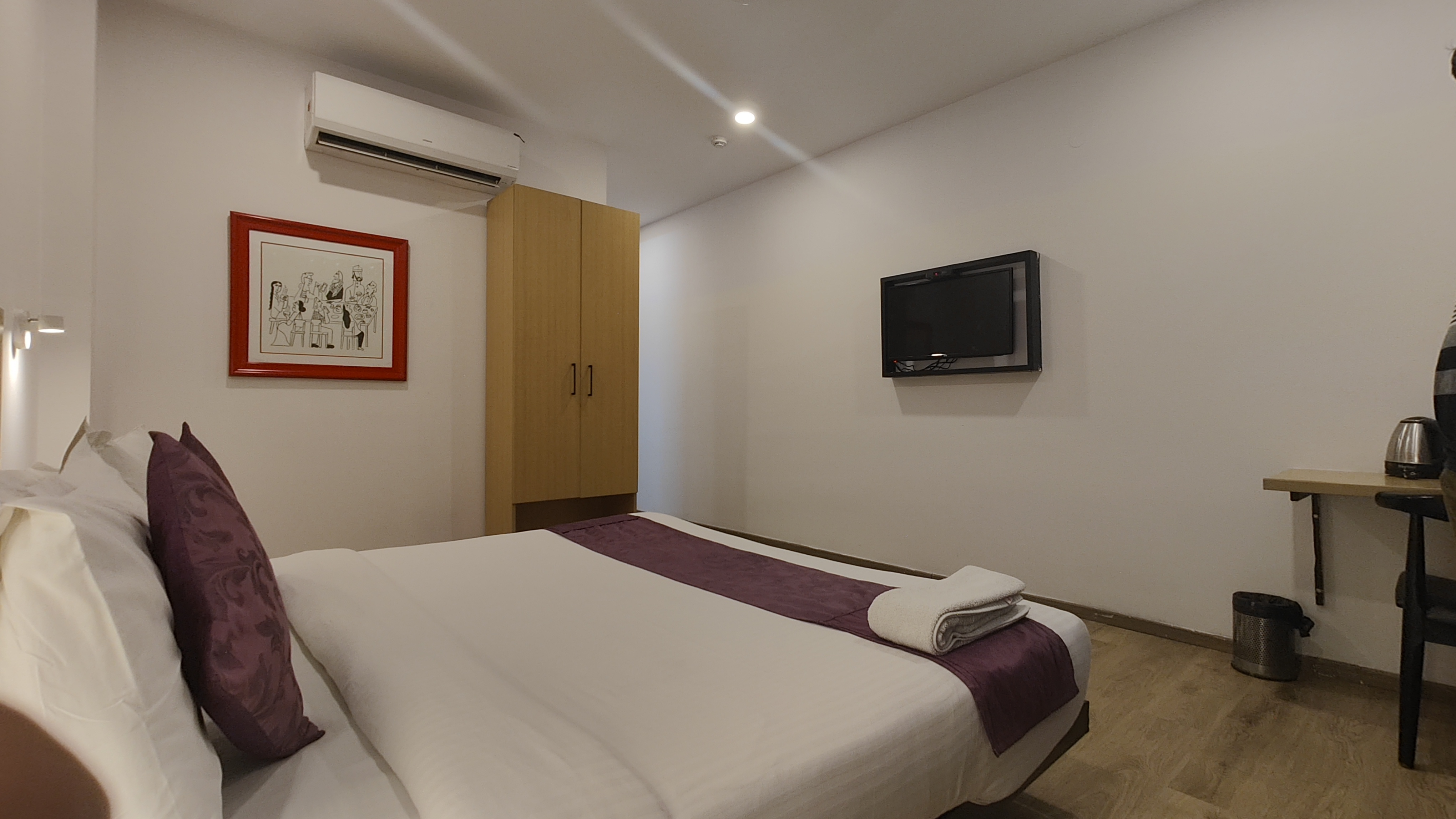 Mavens White Artemis Hospital Road Gurgaon, Gurgaon 4