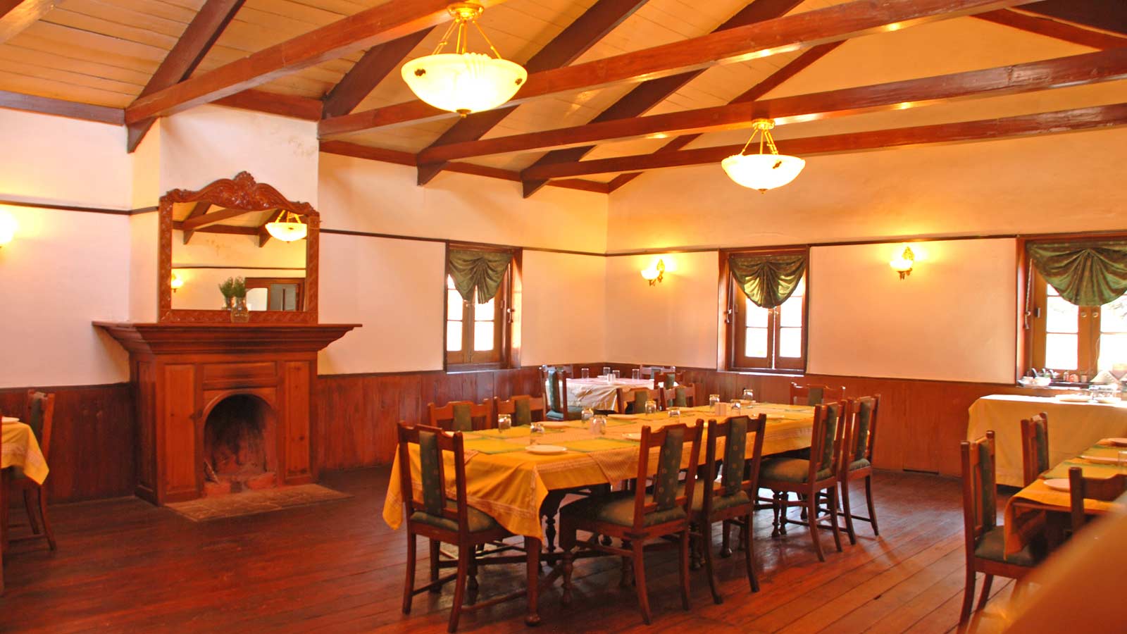 Chevron Ranikhet Club