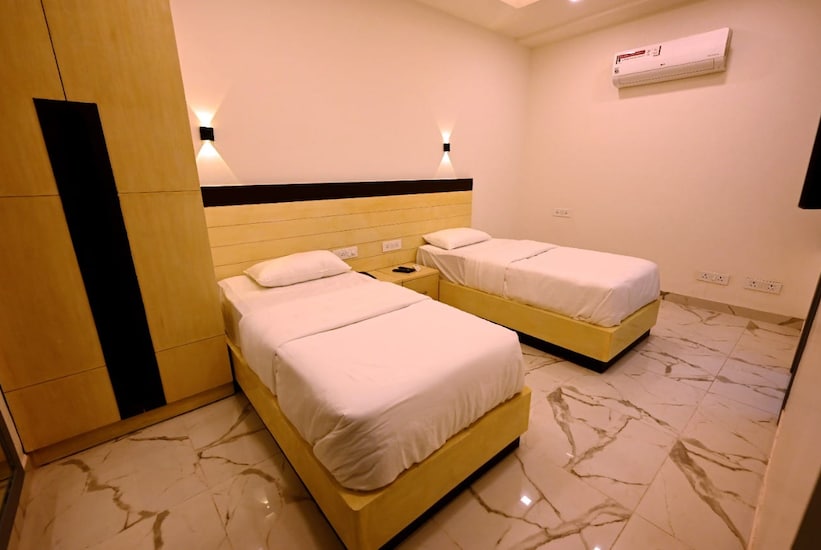 Hotel Prago By Green Deer-Varansi