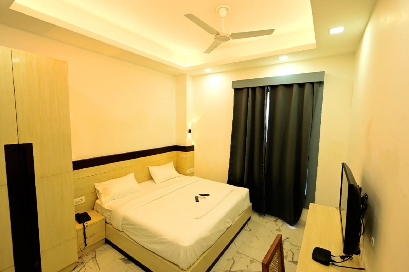 Hotel Prago By Green Deer-Varanasi, Varanasi 5