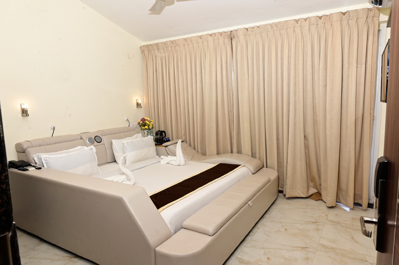 Premium Room with Smart Bed