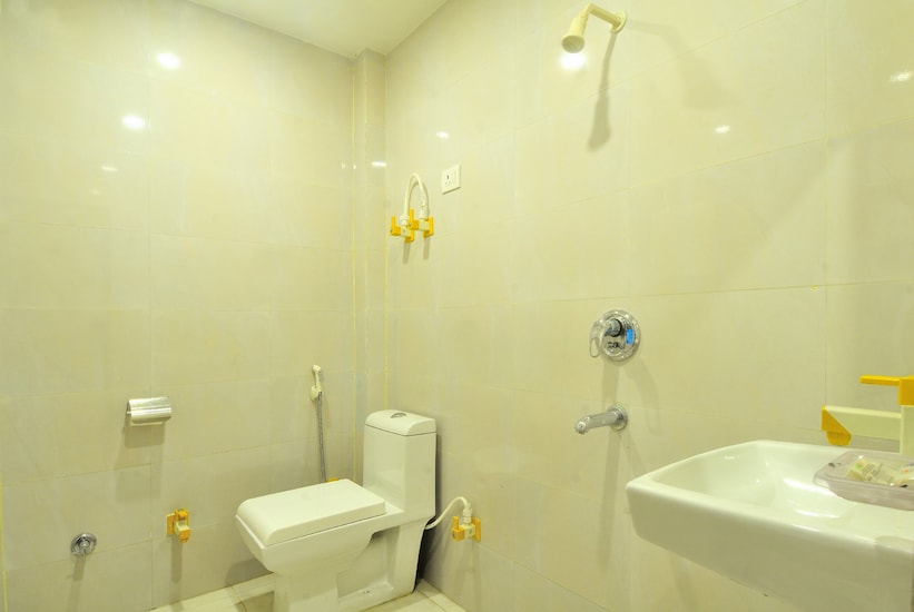 Hotel Noida Stay, Noida 1