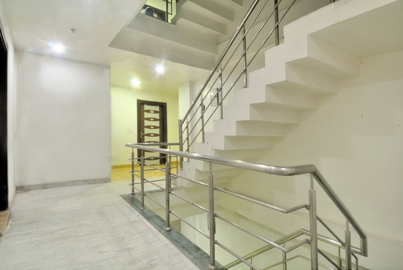 Hotel Noida Stay, Noida 2
