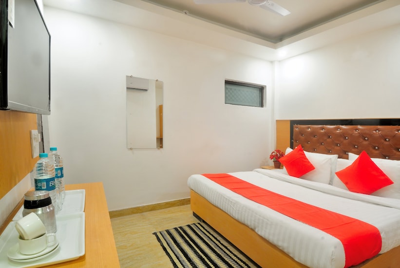 Hotel Noida Stay, Noida 3