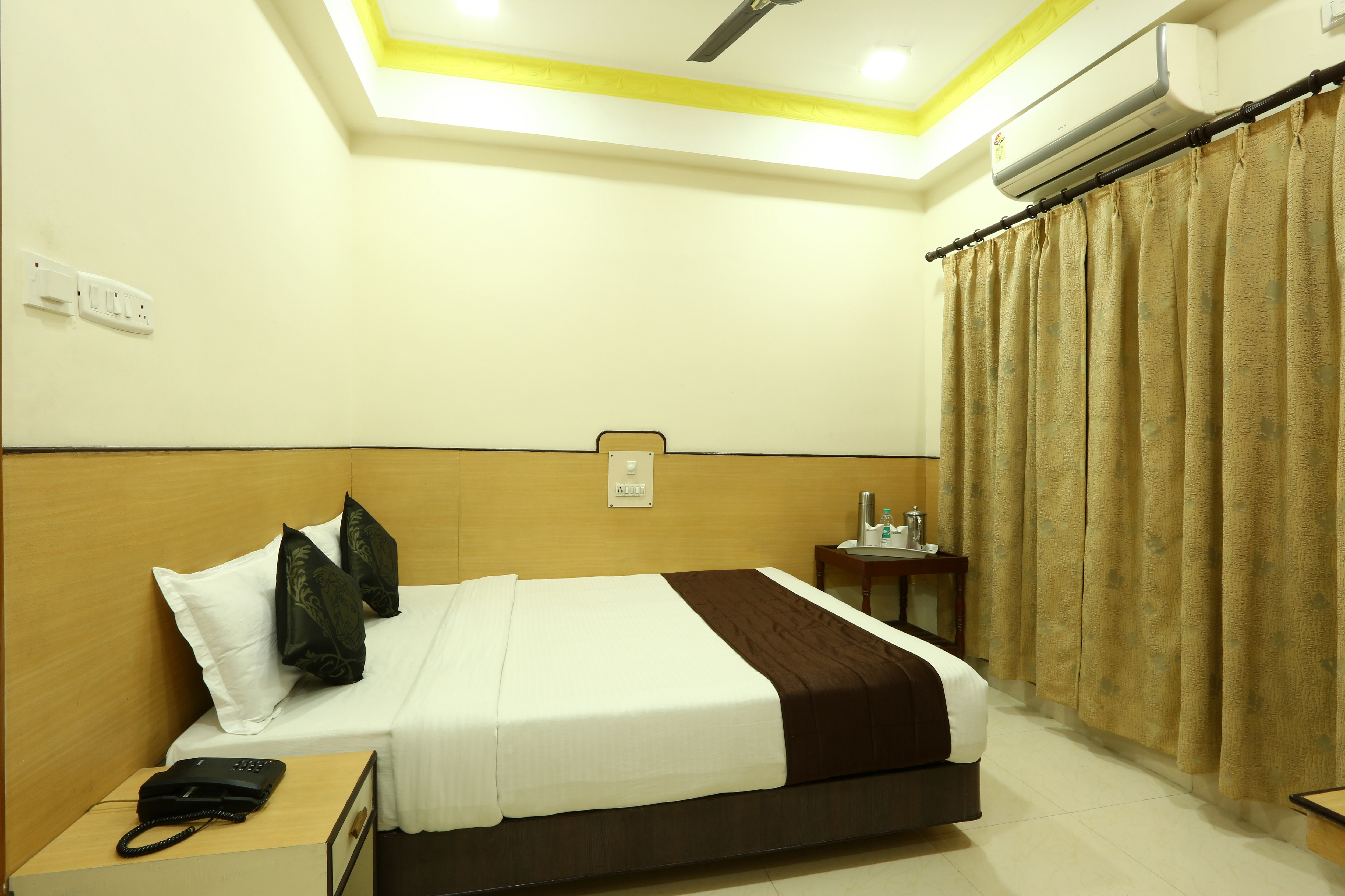 CORPORATE DOUBLE ROOM