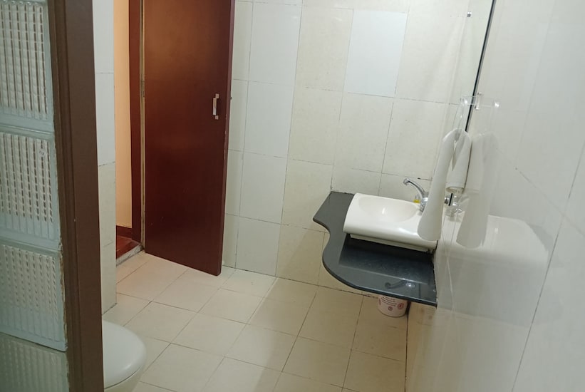 Hotel Lake Inn, Mount Abu 1