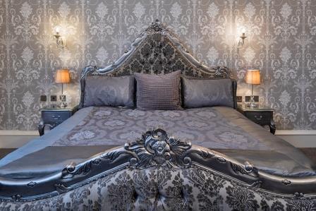 Feature Room