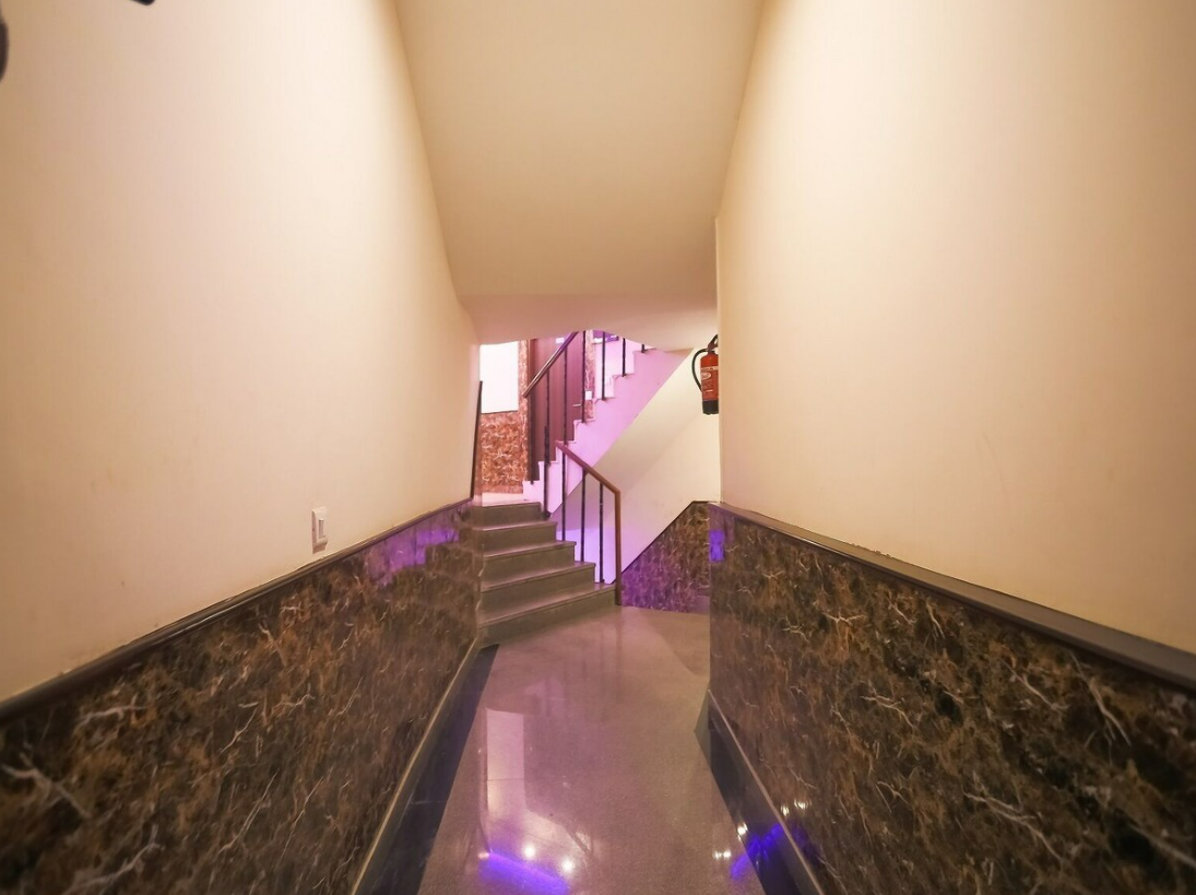 Hotel Silver Stay, New Delhi 5
