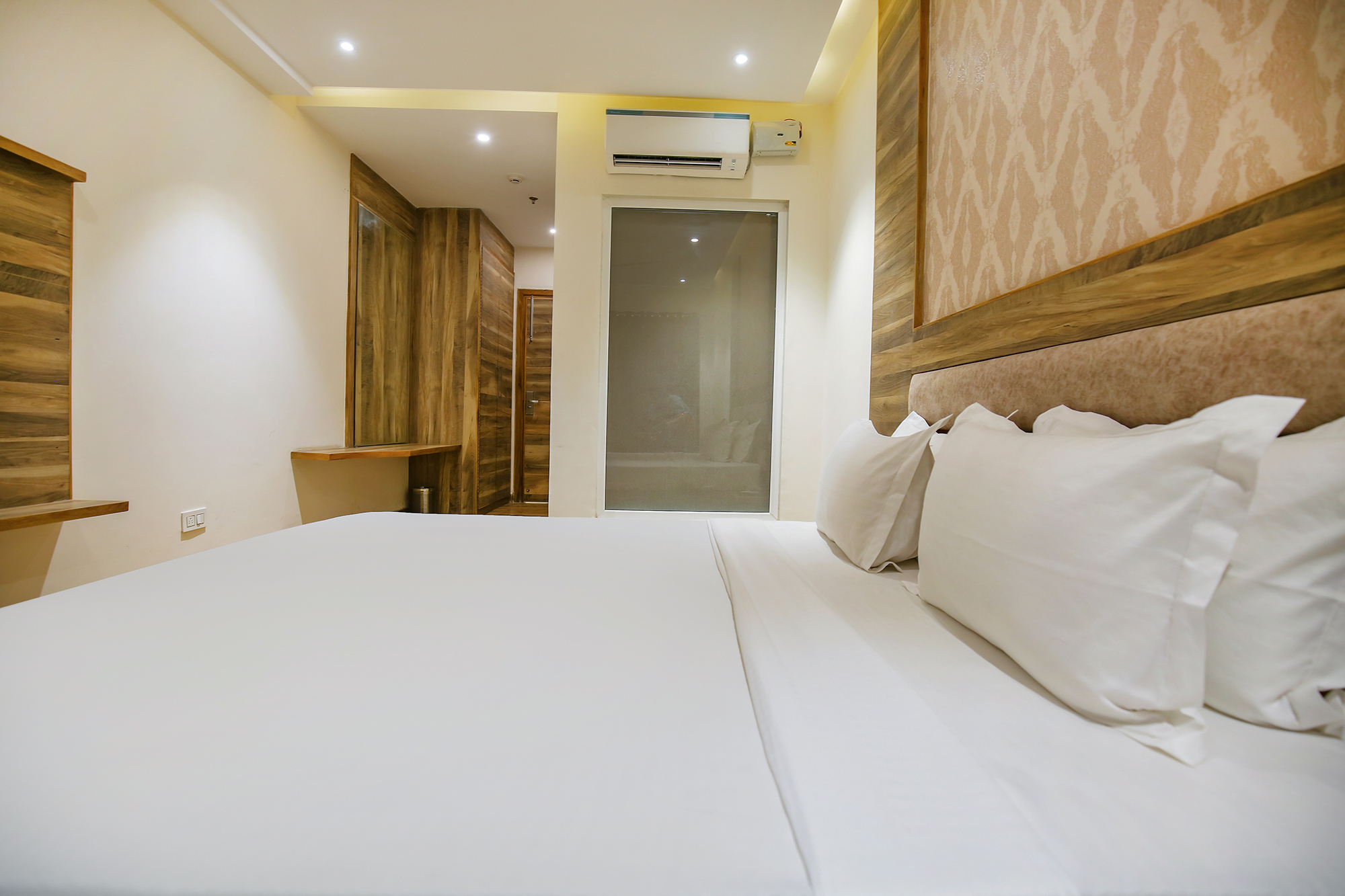 FabHotel HC South Crown, Mohali 5