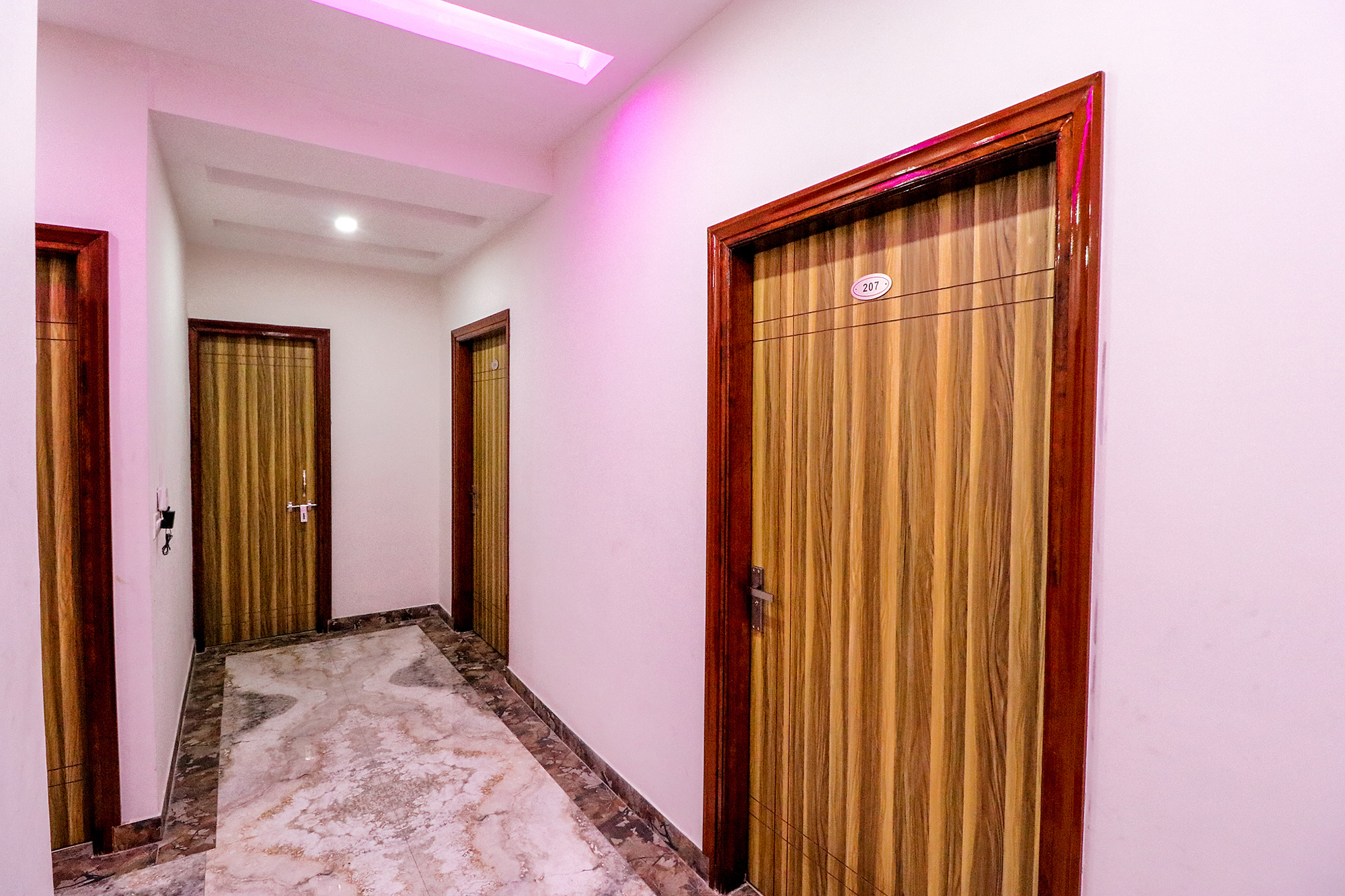 FabHotel Amour I, Zirakpur 4
