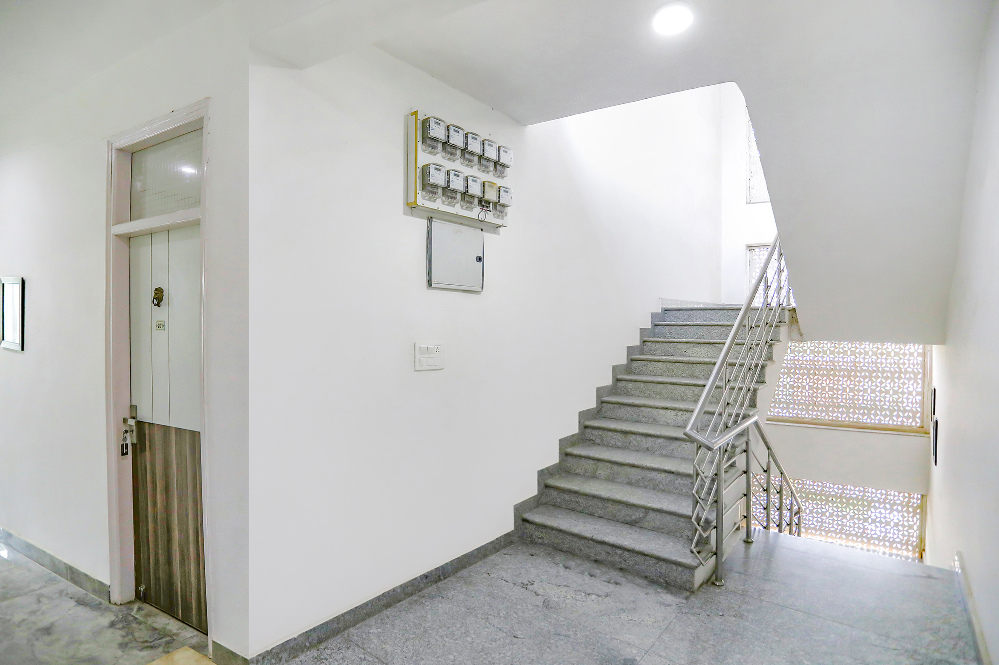 FabHotel Aravali Suites, Gurgaon 5