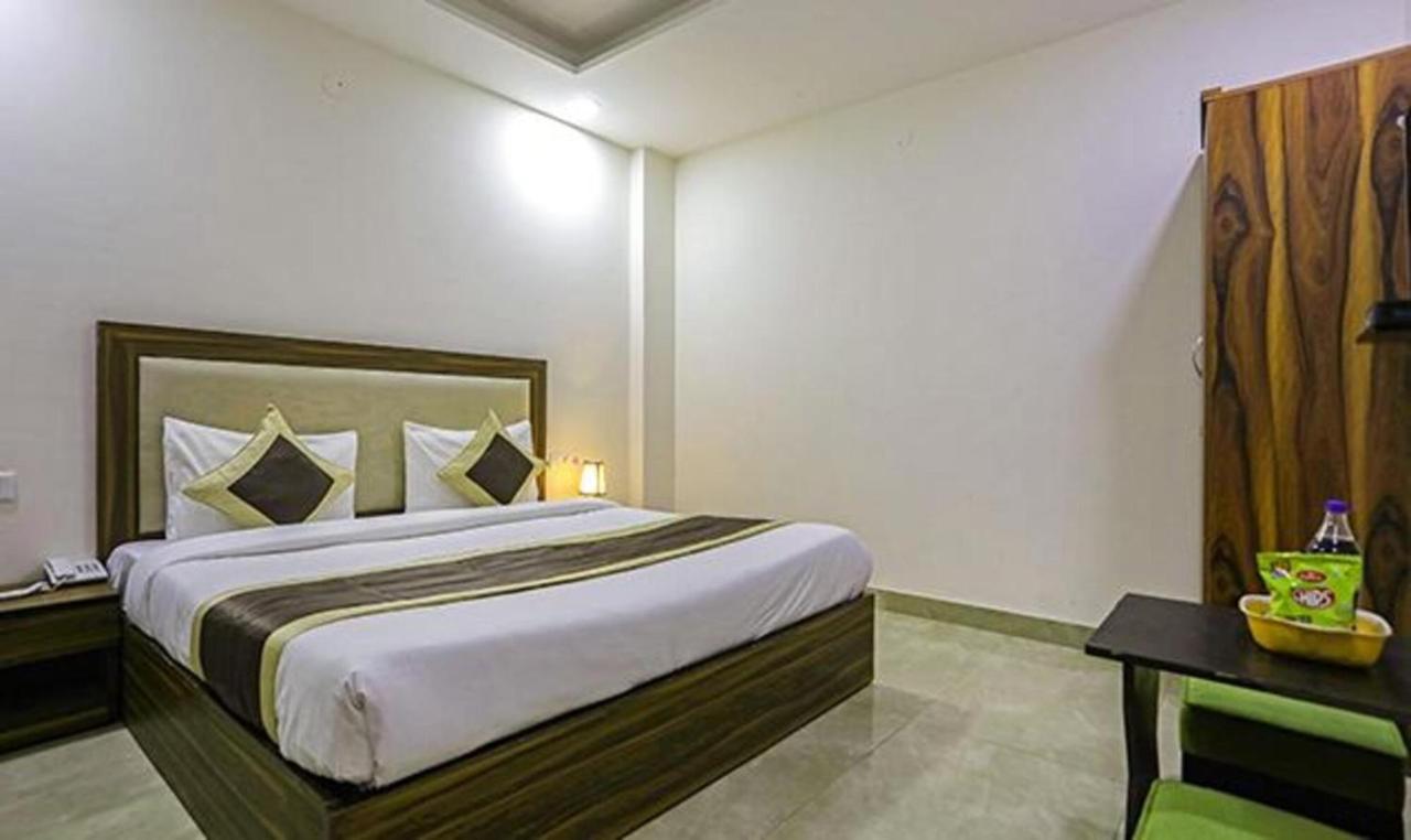 Hotel White House, New Delhi 3