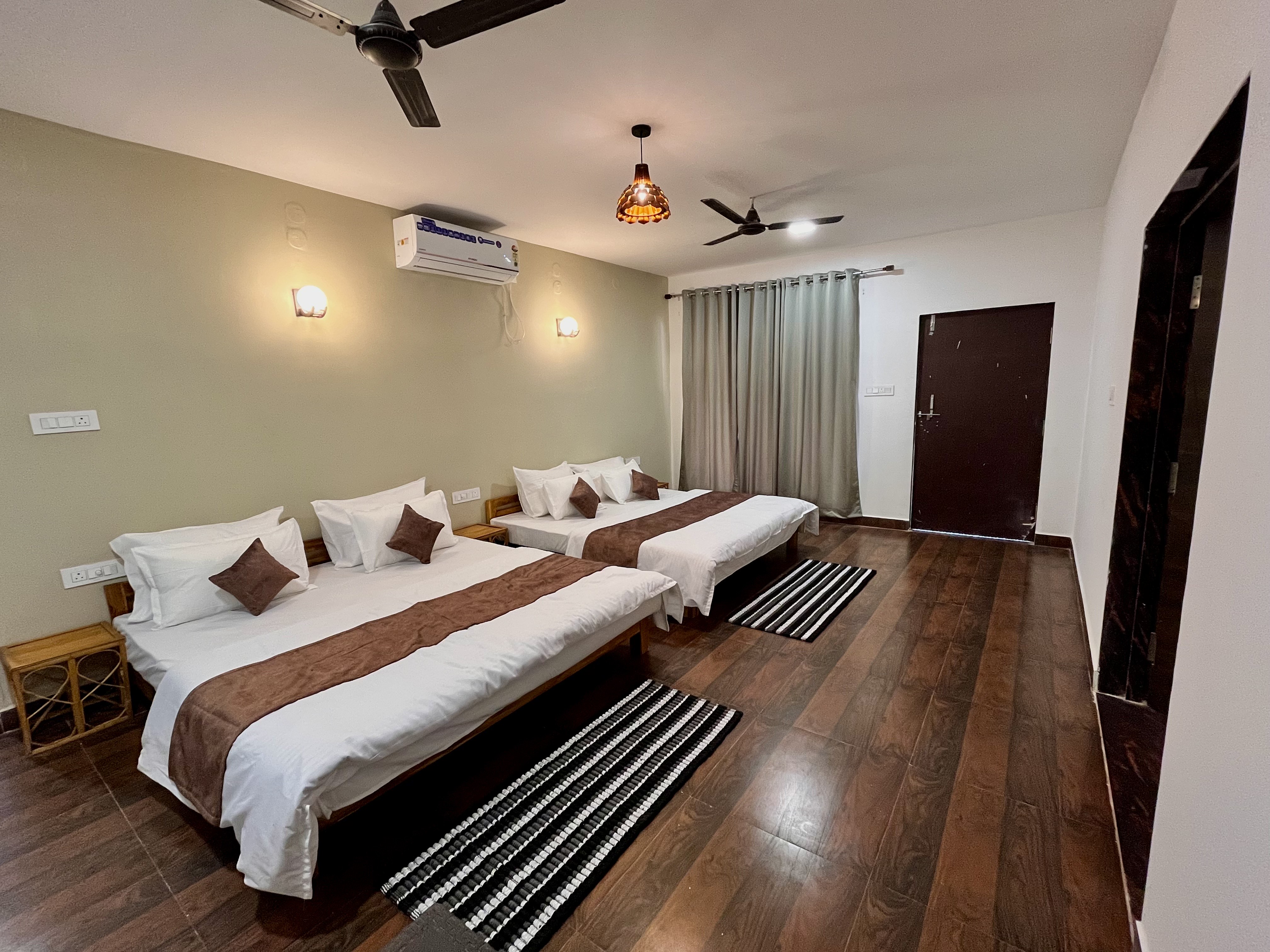 Delux Quadruple room