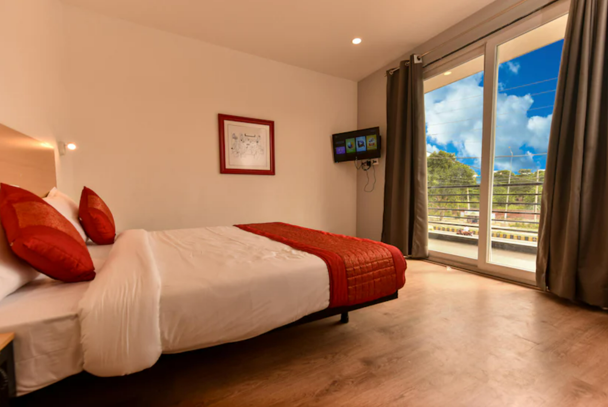 Luxury Stay, Sector 38, Gurgaon 2