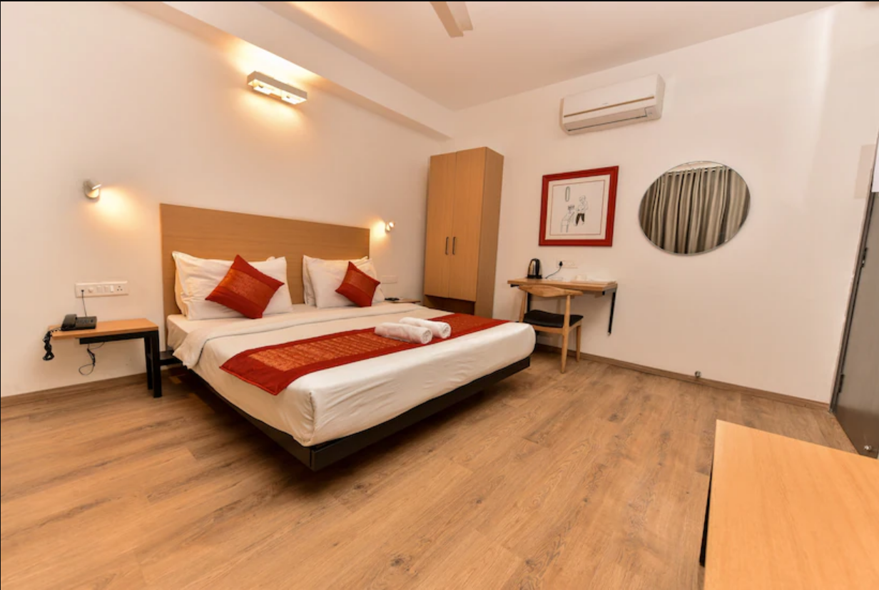 Luxury Stay, Sector 38, Gurgaon 5
