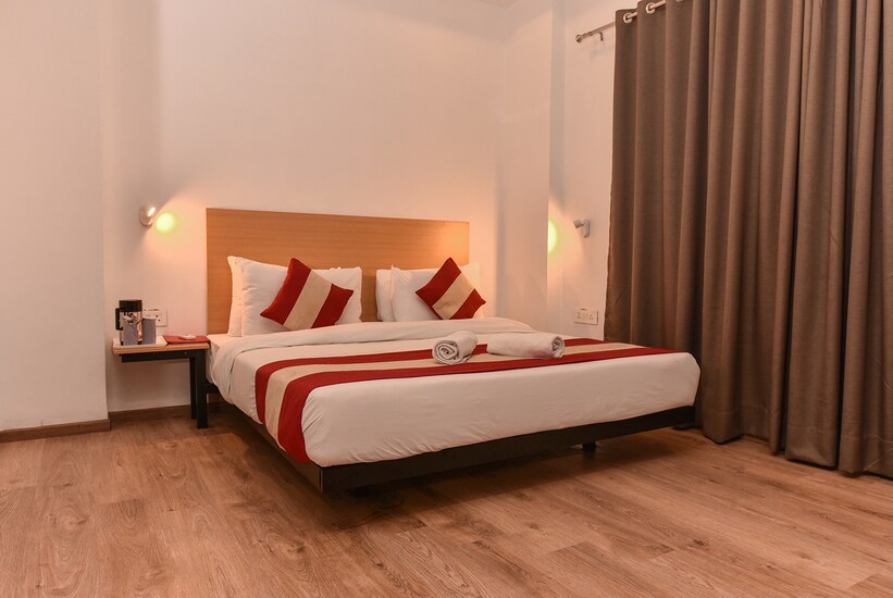 Hotel Red Saffron, New Delhi 3