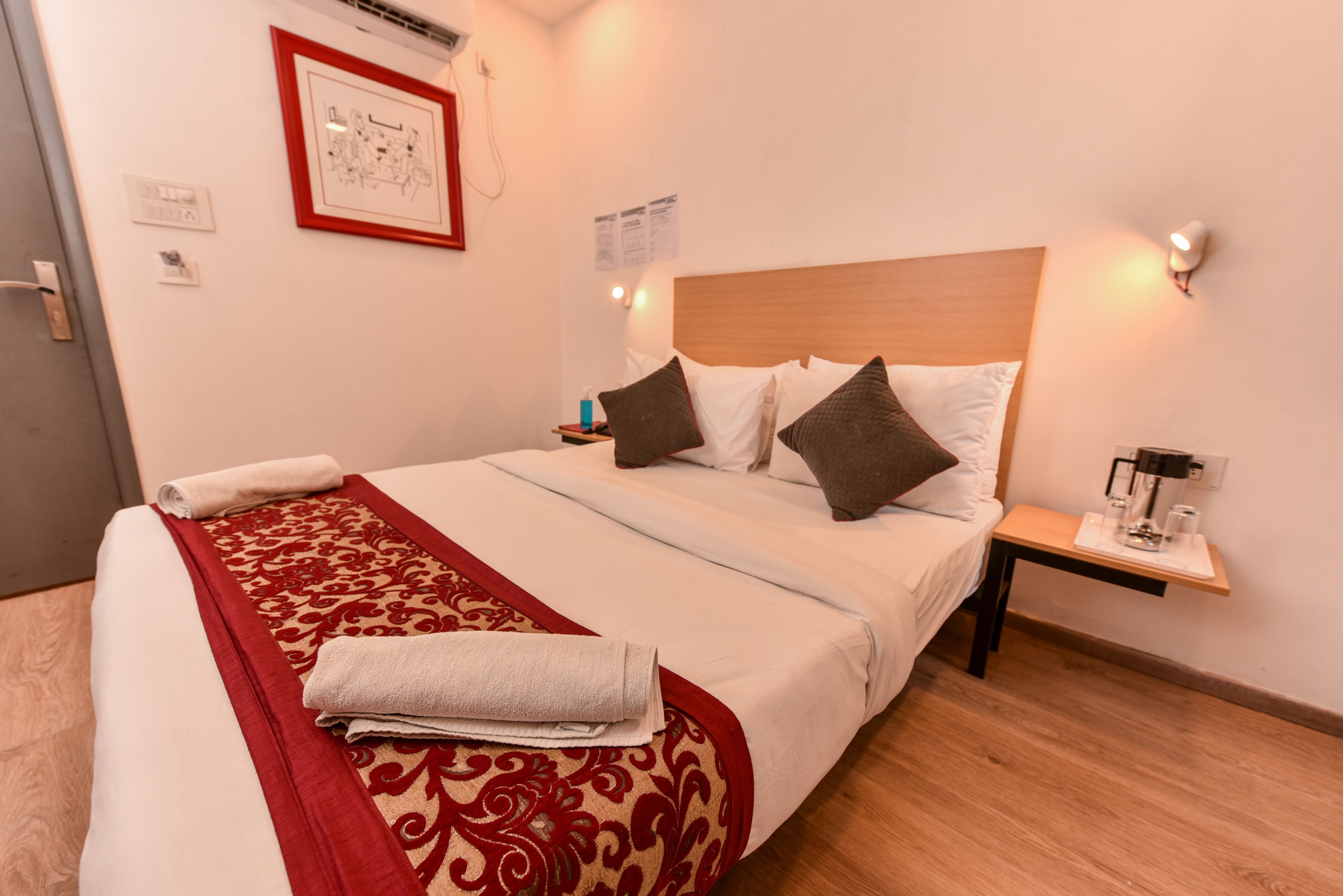 Hotel Blue Saffron, New Delhi 5