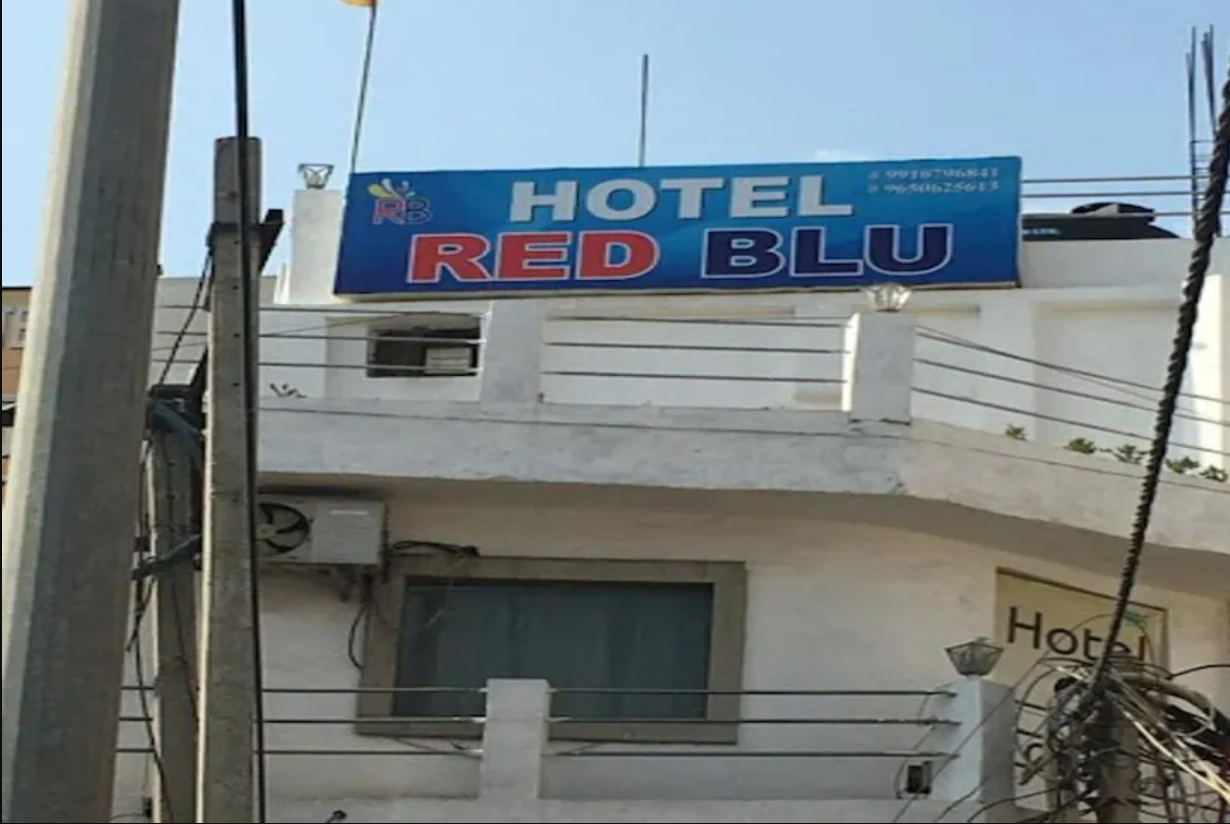Hotel Red Blu, New Delhi 2