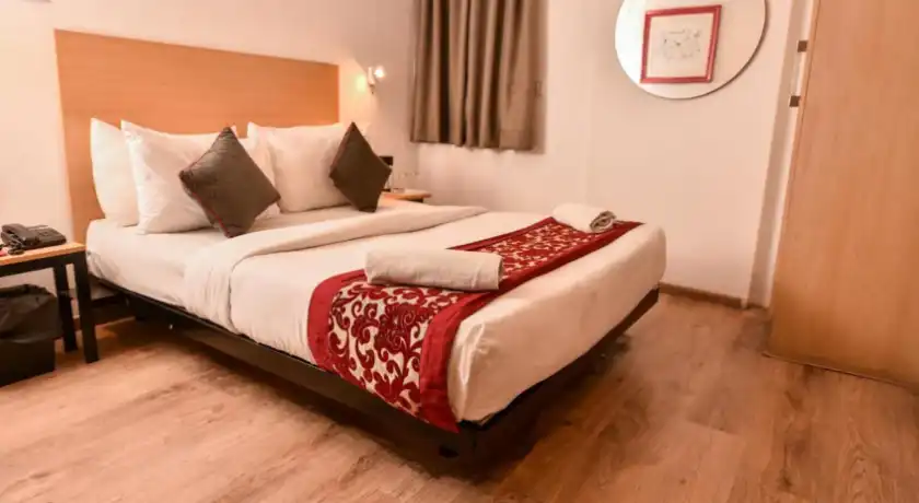 Qotel 004 Kaushambi, Ghaziabad 2