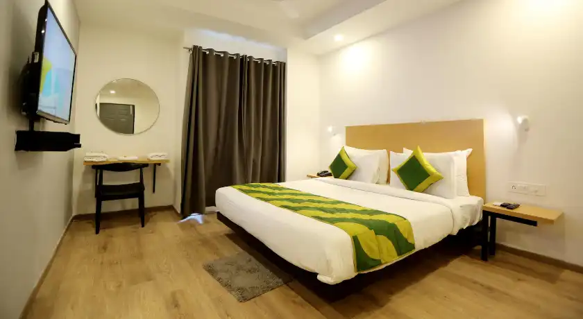 Qotel 004 Kaushambi, Ghaziabad 4