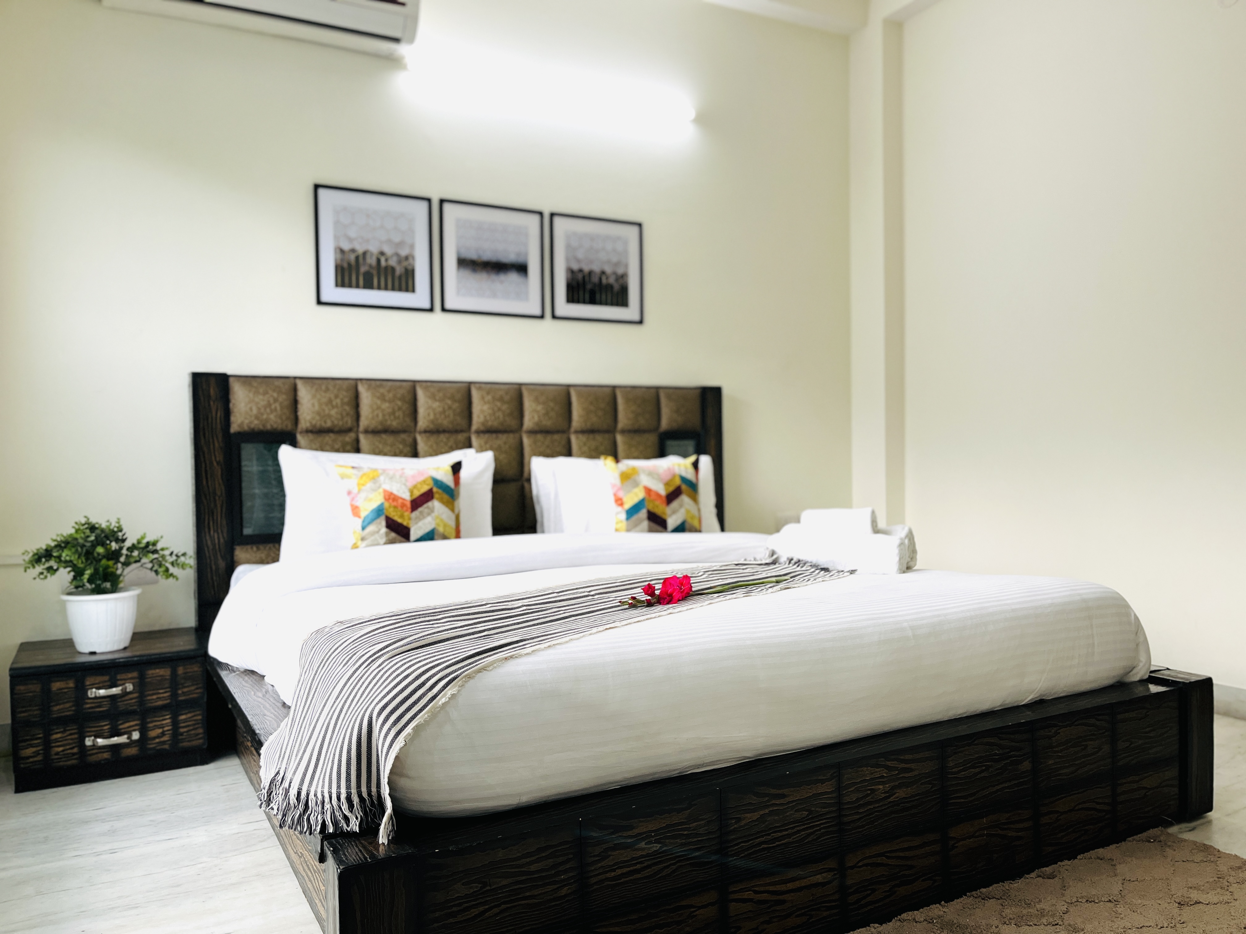 BluO Classic - 2 BHK DLf Golf Course - Balcony, lift, Gurgaon 3