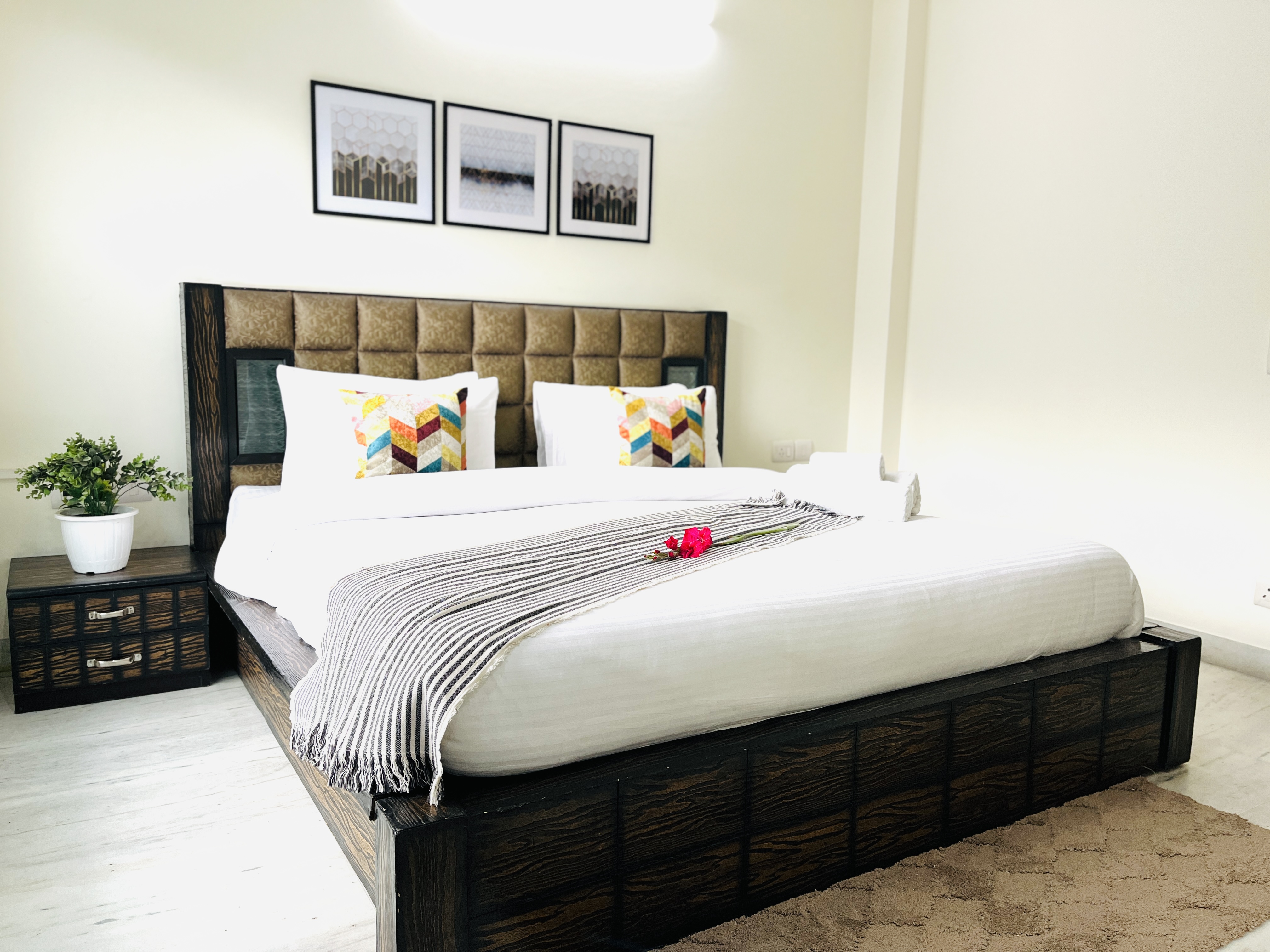 BluO Classic - 2 BHK DLf Golf Course - Balcony, lift, Gurgaon 4