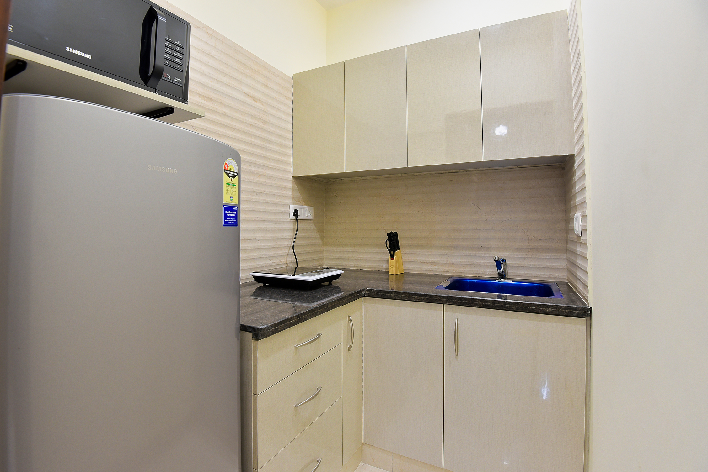 BluO Superior Studio DLF Golf Course Road, Gurgaon 5