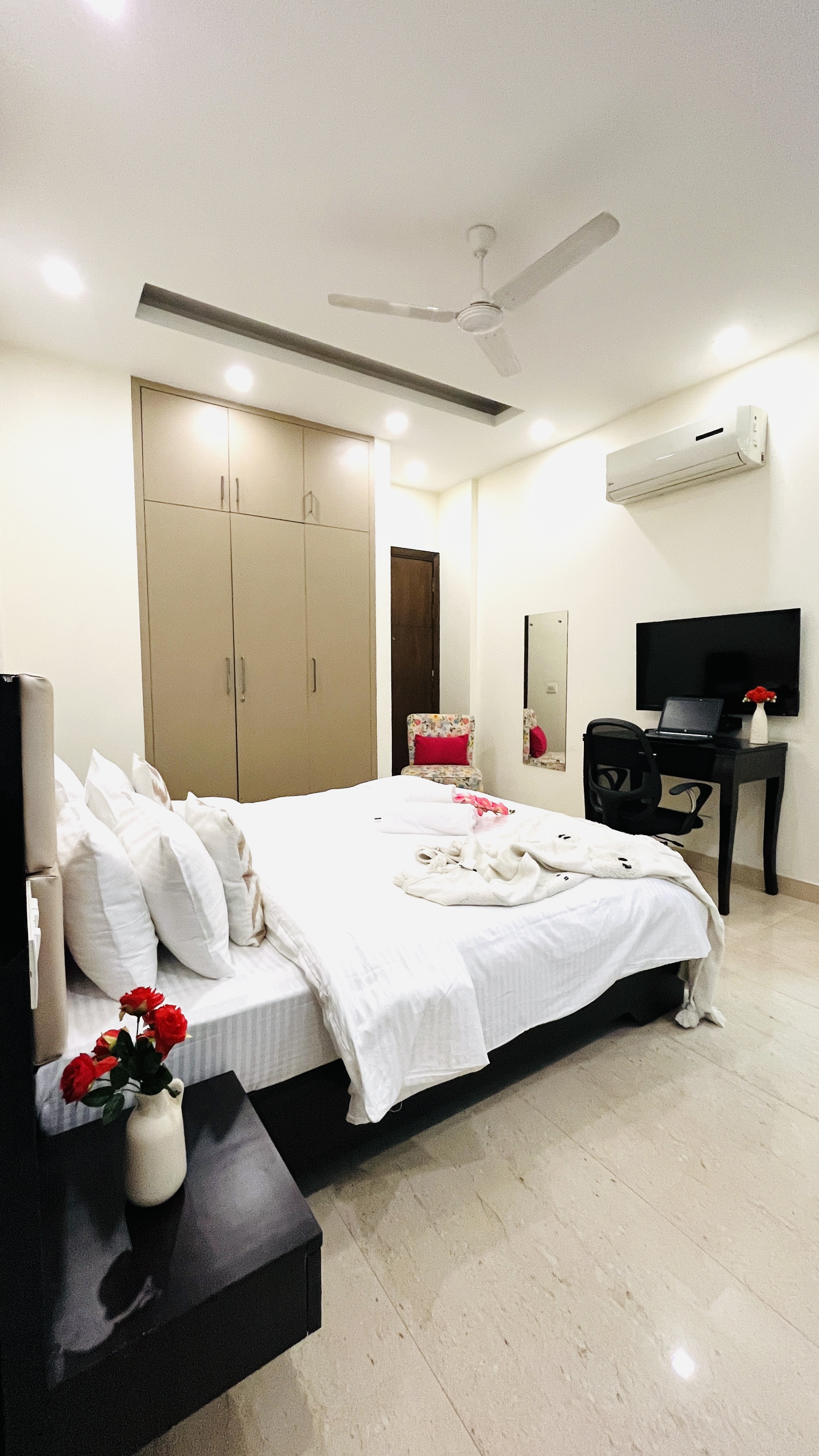 BluO Classic 1 BHK DLF Cyber City & MG Road, Gurgaon 5