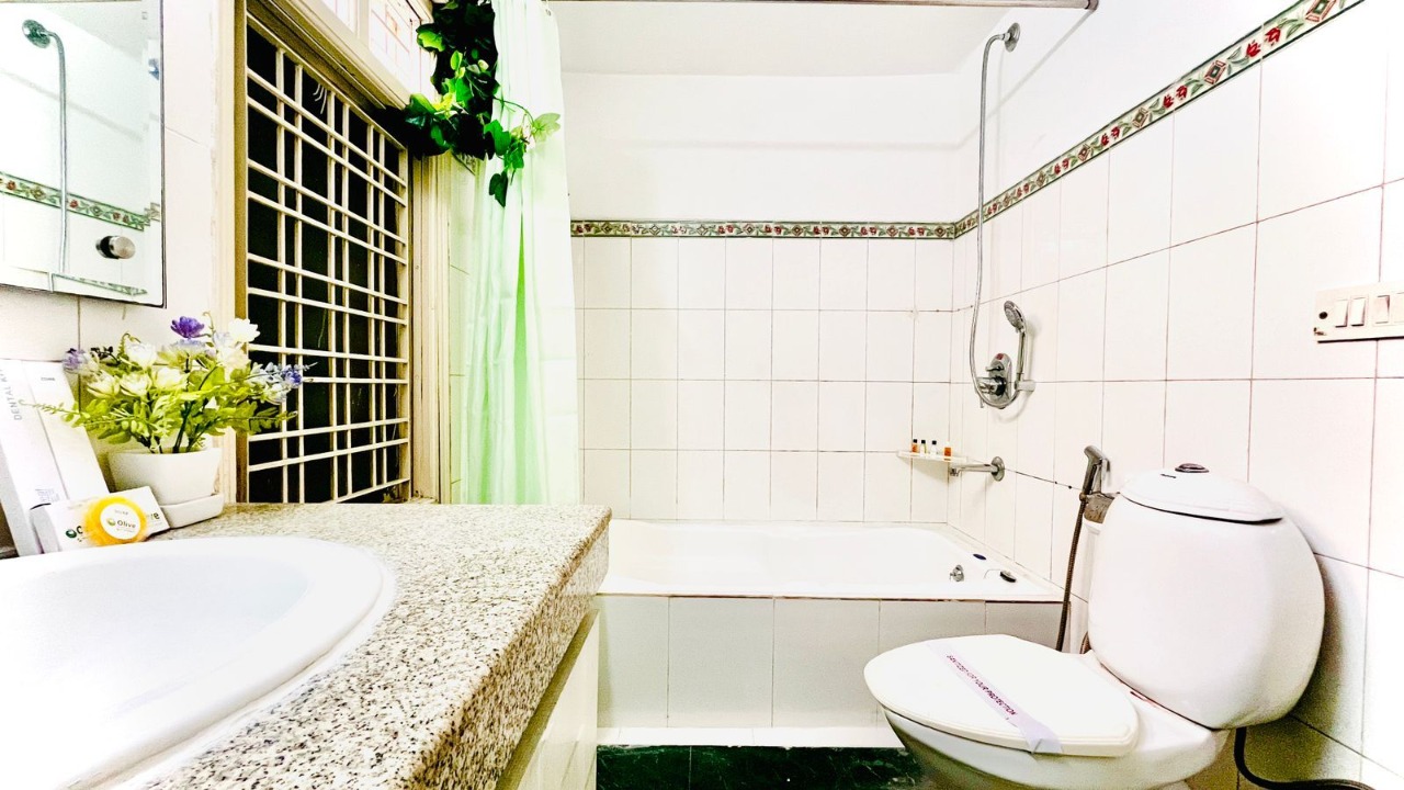 OLIVE Studio Apartments DLF Galleria Gurgaon, Gurgaon 5