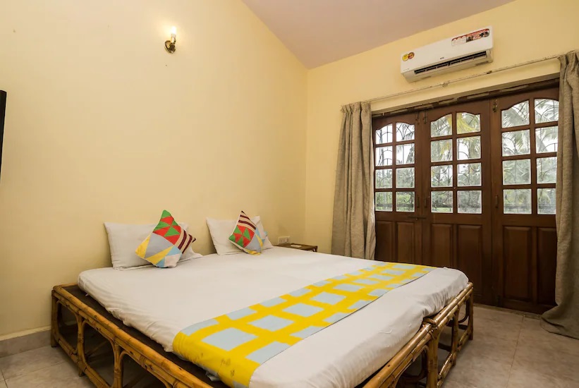 Calangute 2BHK Apartment near Beach, Goa 3