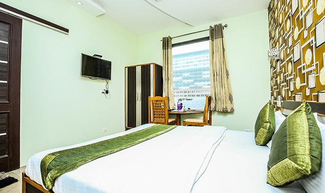 FabHotel Burj, Zirakpur 4