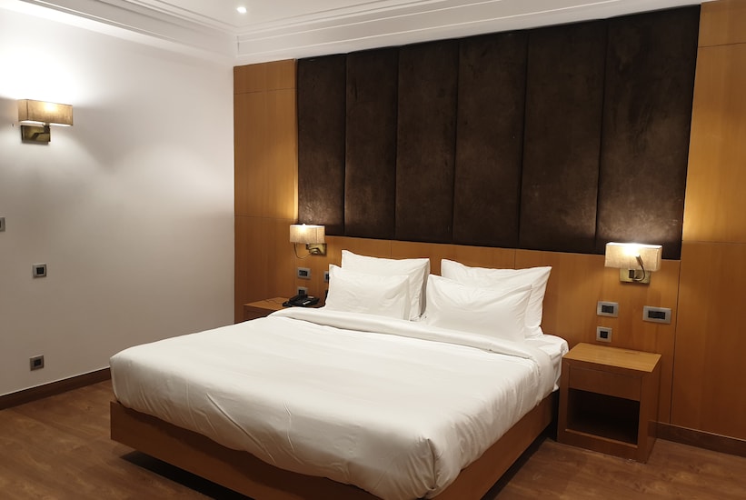 Hotel Shemron, Neemrana 3