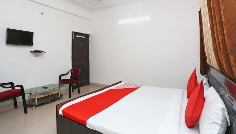 Tirupati House, Dehradun 3