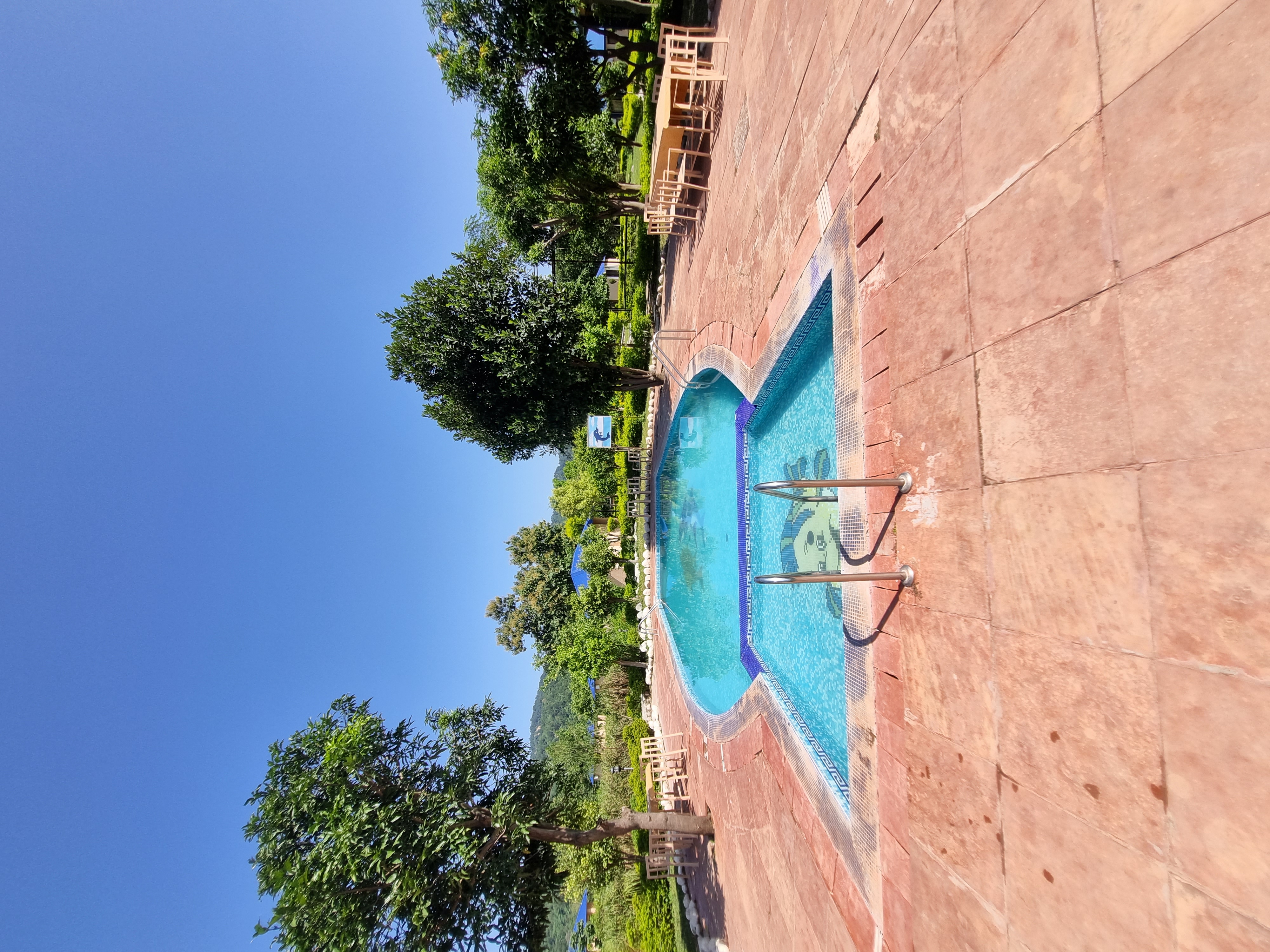 Tusk and Roar Resort, Corbett 4