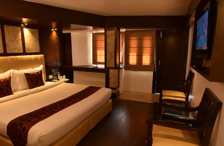 Hotel Mount N Lake, Nainital 2